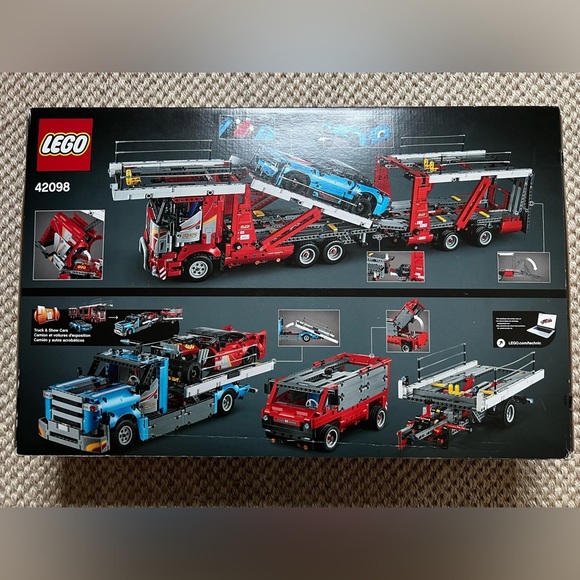 RETIRED LEGO 42098 TECHNIC Car Transporter - Picture 2 of 11
